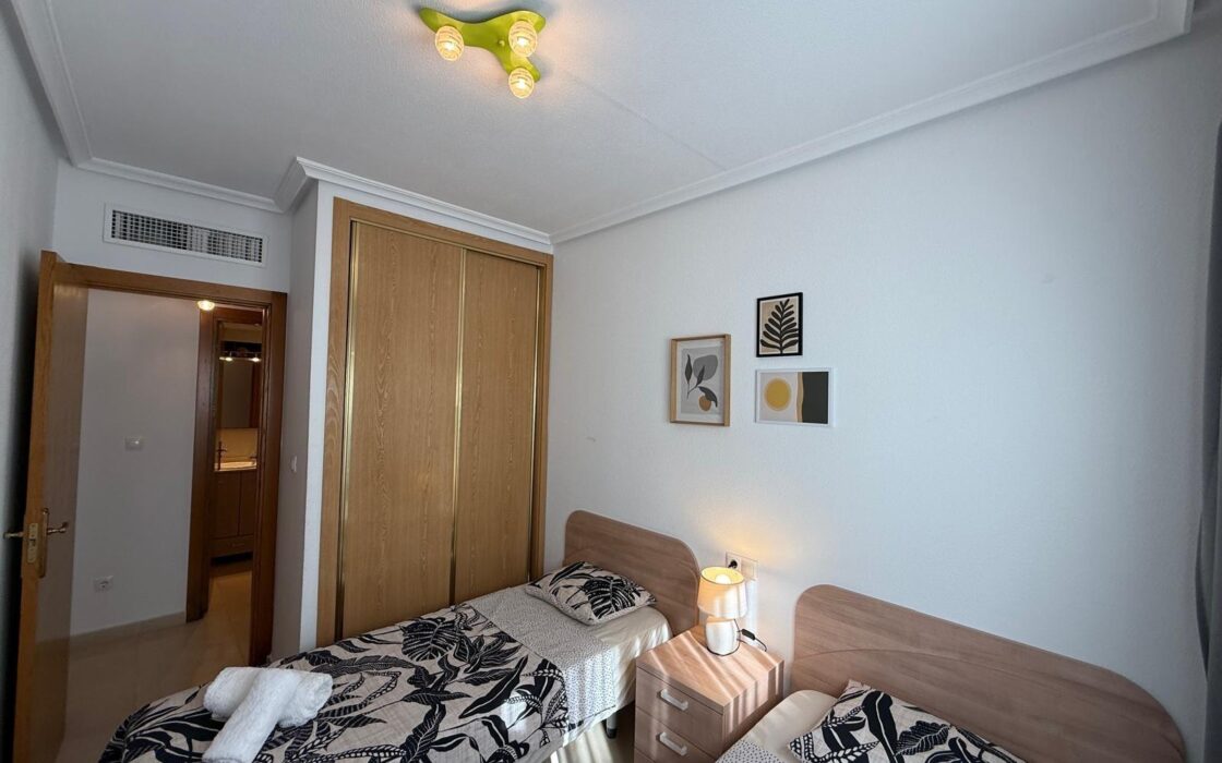 Апартаменты 55 кв.м в Торревьехе, 200 м до моря