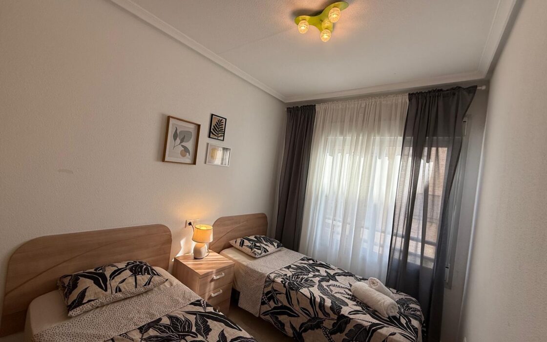 Апартаменты 55 кв.м в Торревьехе, 200 м до моря