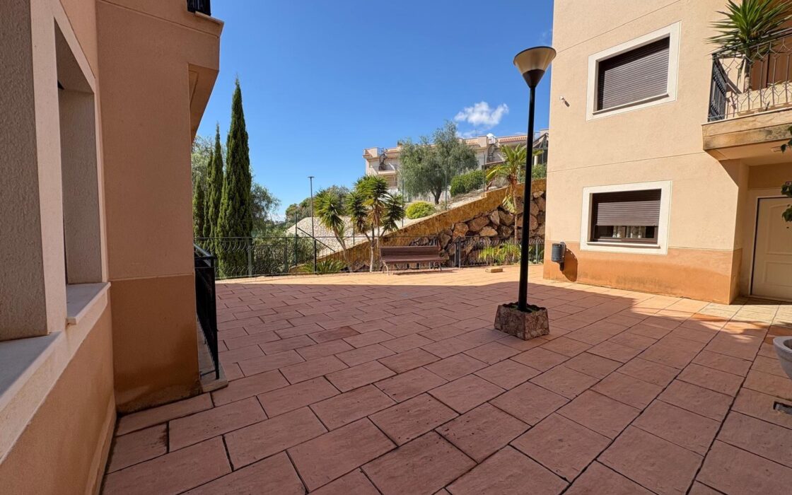 Квартира в Агилесі 105 кв.м з терасою біля моря