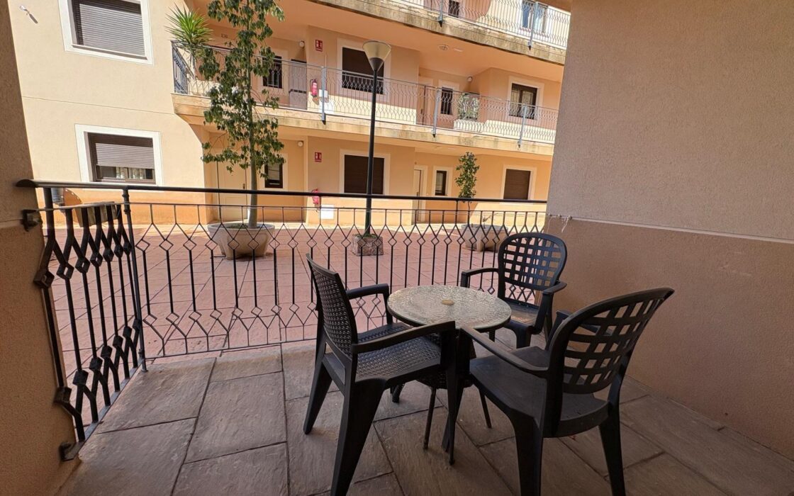 Квартира в Агилесі 105 кв.м з терасою біля моря