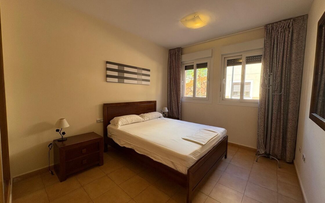 Квартира в Агилесі 105 кв.м з терасою біля моря