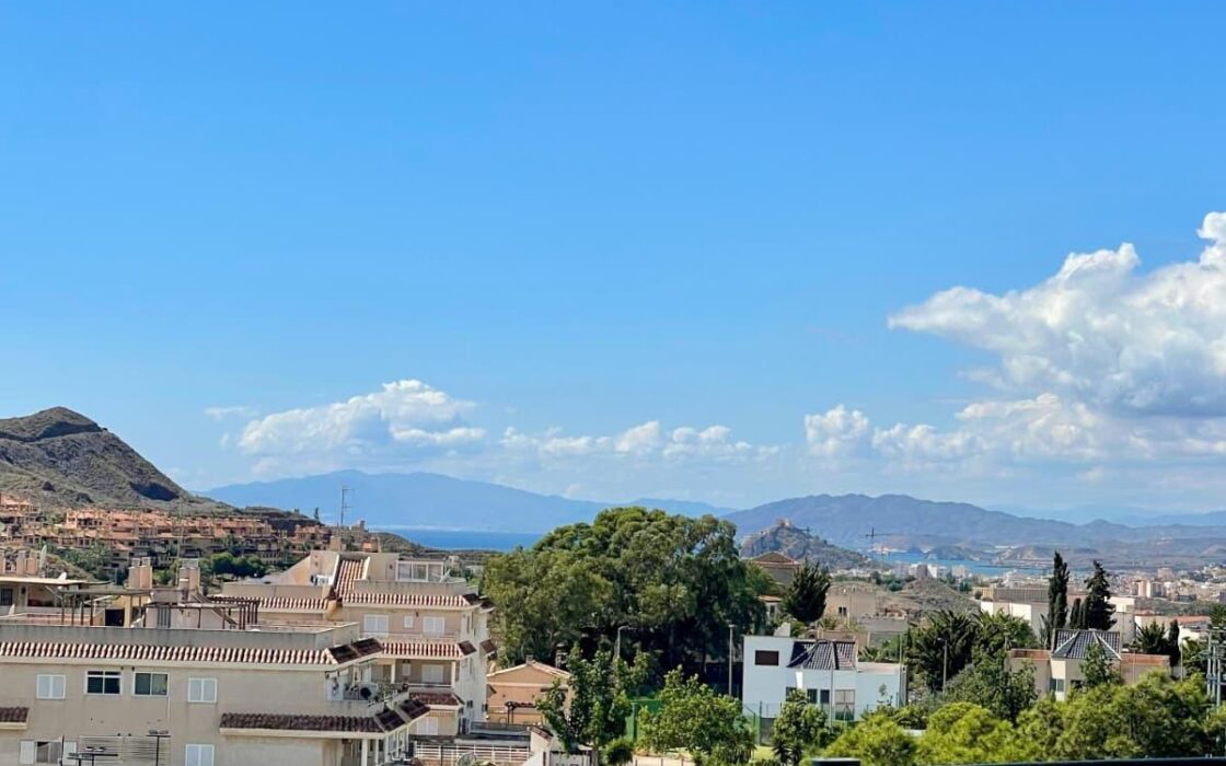 Квартира в Агилесе 96 кв.м с 2 спальнями у моря