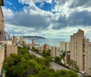 Апартамент в Бенидорме 48 кв.м у моря с террасой и видом