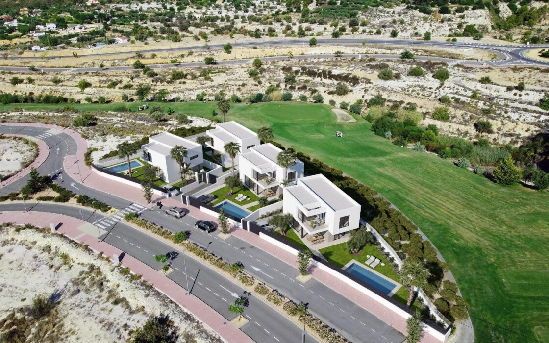 Новий будинок з басейном у Фінестраті, 3 спальні, 160 кв.м.