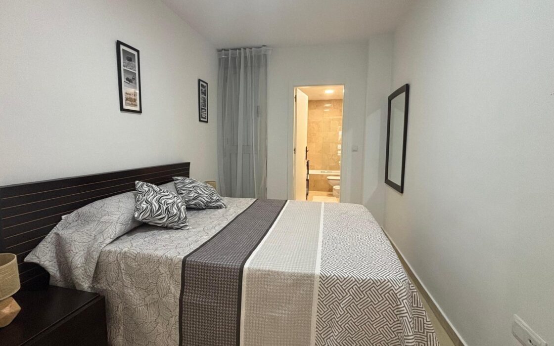 Апартаменти 67 кв.м в Бенідормі з терасою біля моря