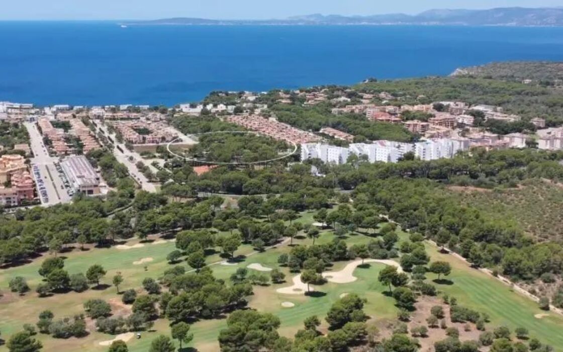 Ексклюзивний будинок з басейном у Puig de Ros, Майорка, 4 спальні