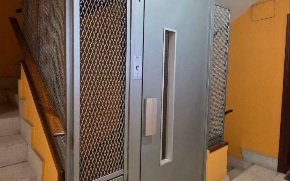 Апартаменты в Овьедо 87 кв.м с террасой и лифтом