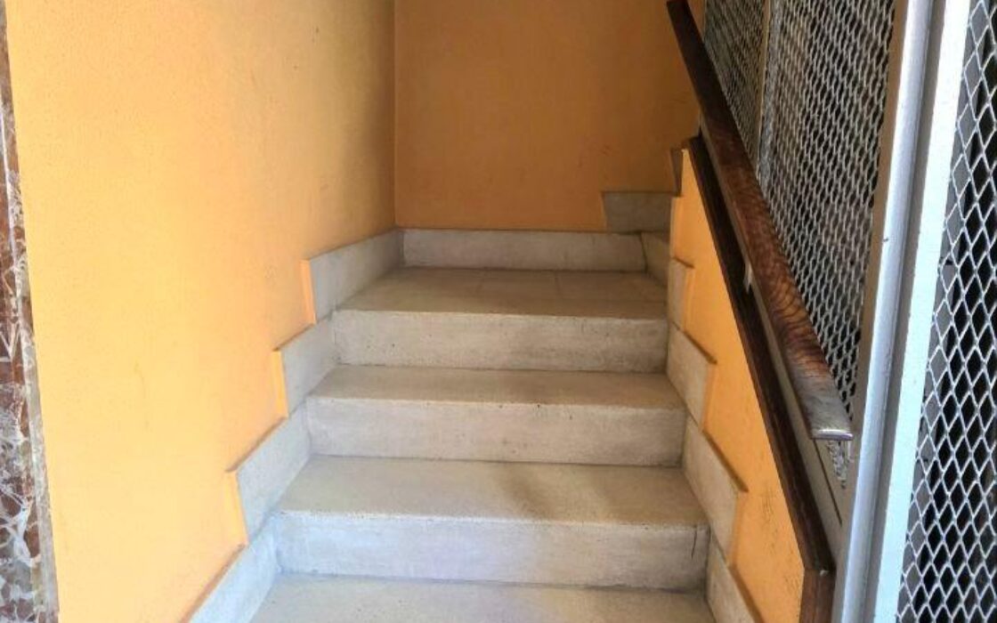 Апартаменты в Овьедо 87 кв.м с террасой и лифтом