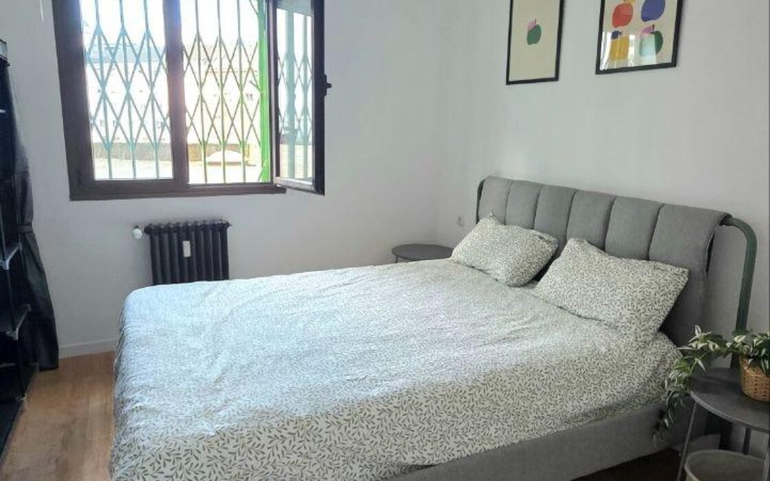 Апартаменты в Овьедо 87 кв.м с террасой и лифтом