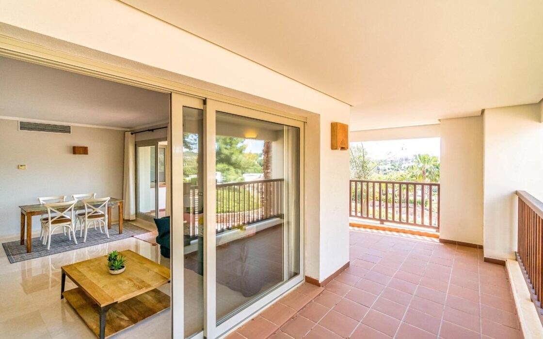 Продаётся Апартамент в Ориуэле 191 кв.м с террасой и бассейном