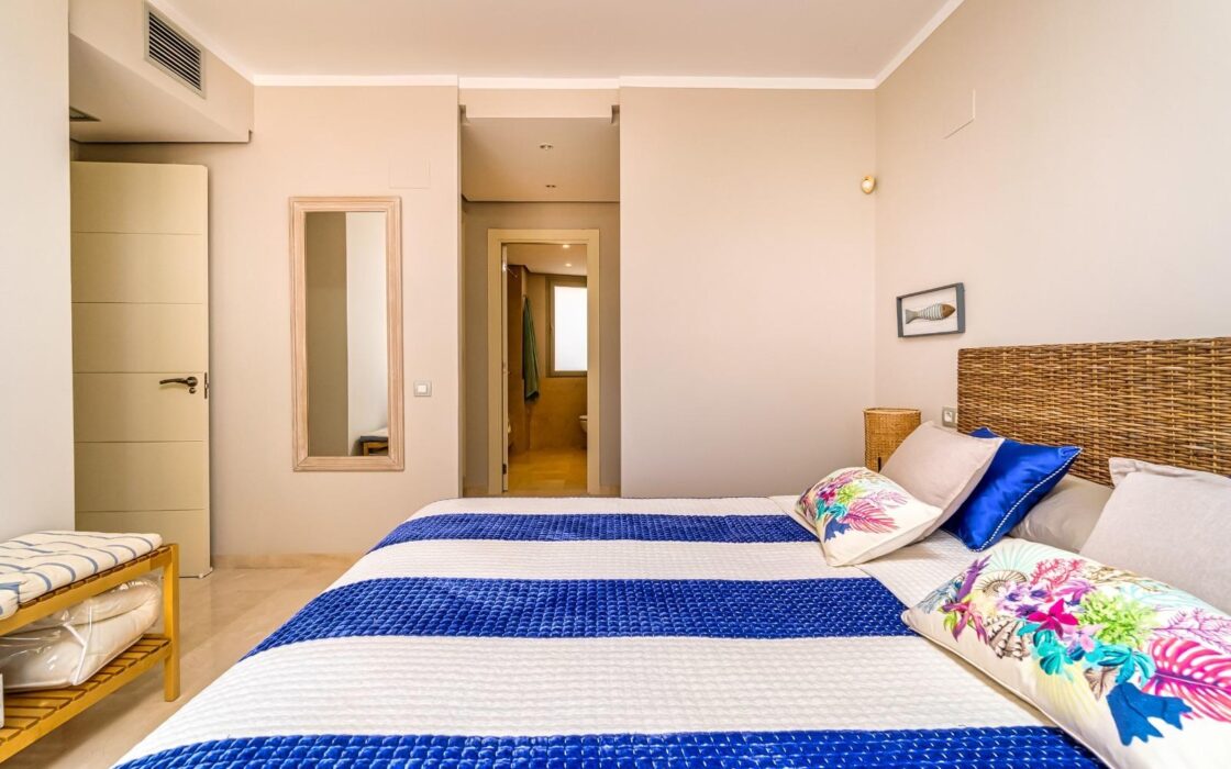 Продаётся Апартамент в Ориуэле 191 кв.м с террасой и бассейном