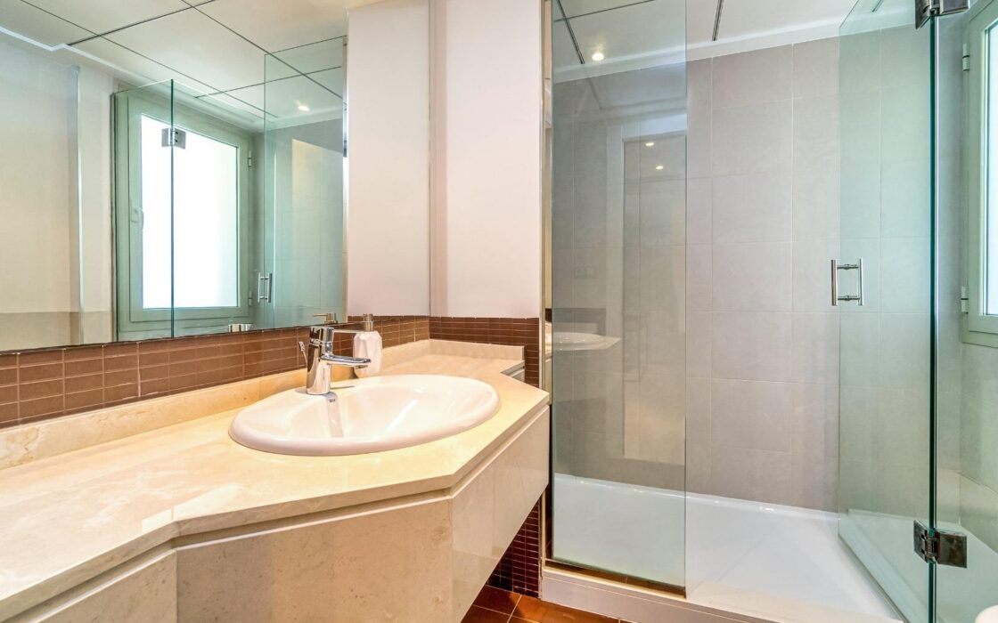 Продаётся Апартамент в Ориуэле 191 кв.м с террасой и бассейном