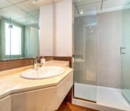 Продаётся Апартамент в Ориуэле 191 кв.м с террасой и бассейном