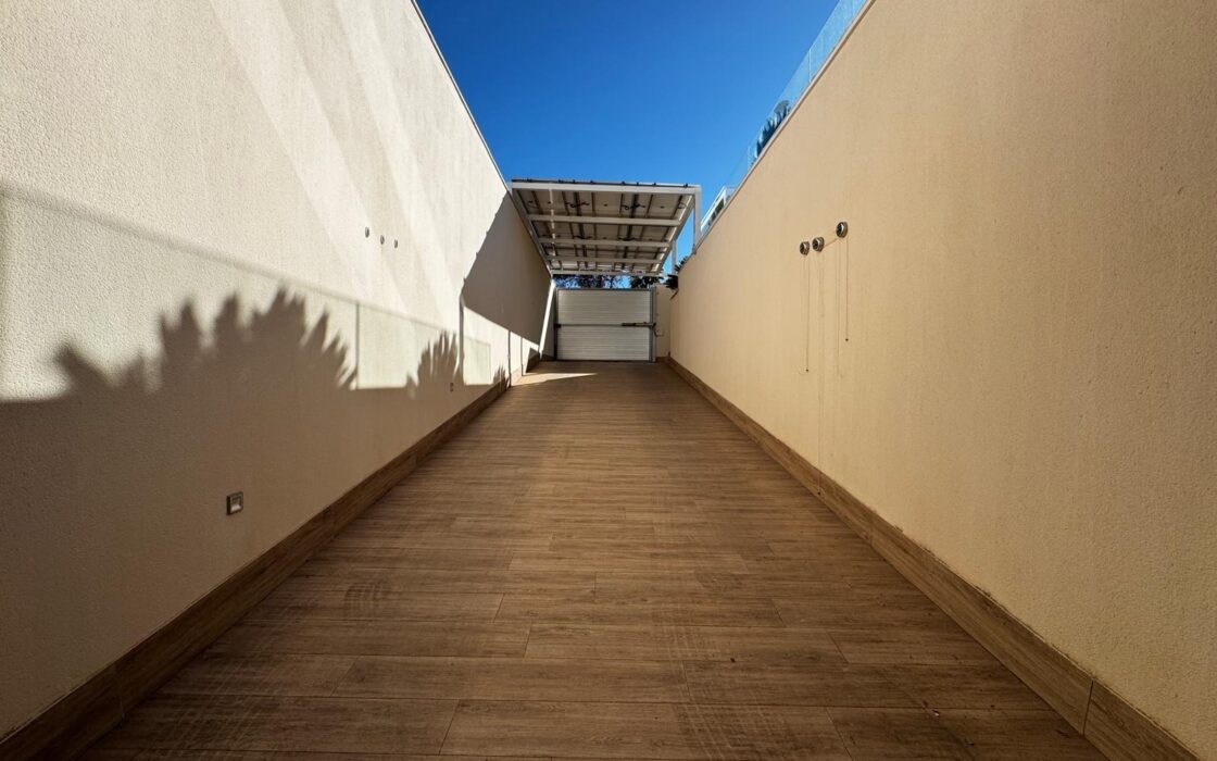 Вілла з панорамним видом на море в Ориуела Коста 349 кв.м