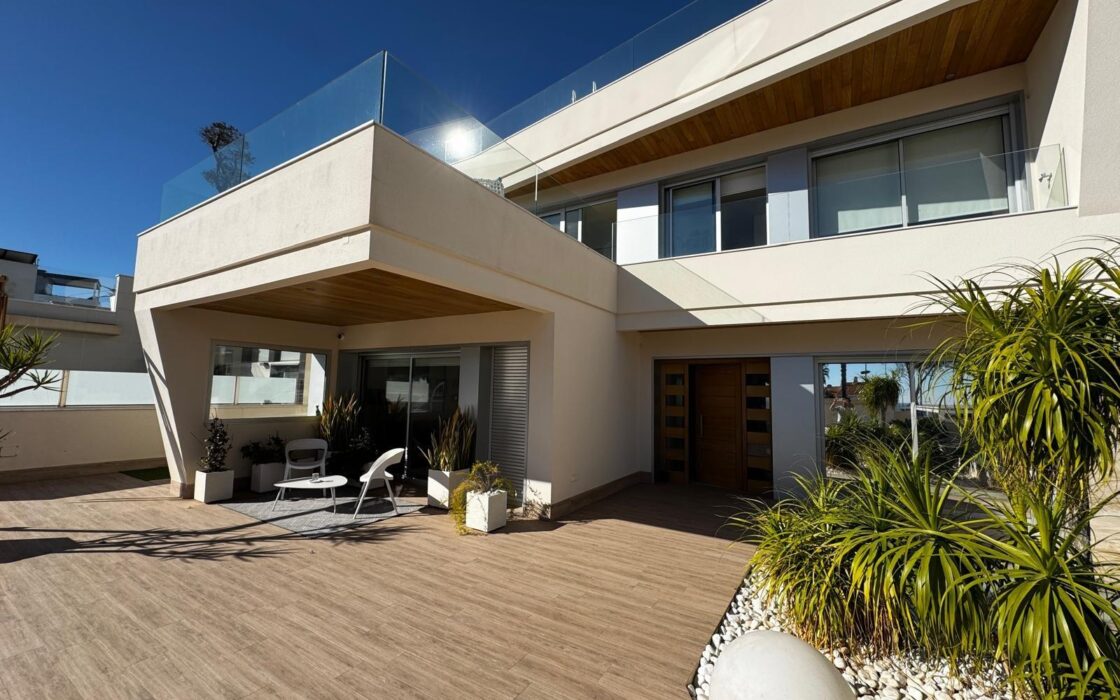 Вілла з панорамним видом на море в Ориуела Коста 349 кв.м