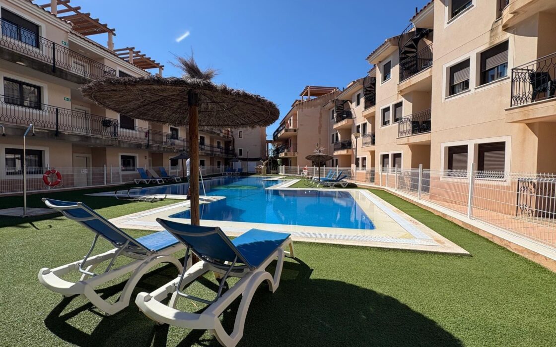 Квартира 106 кв.м з терасою в Колладос, 500 м до моря