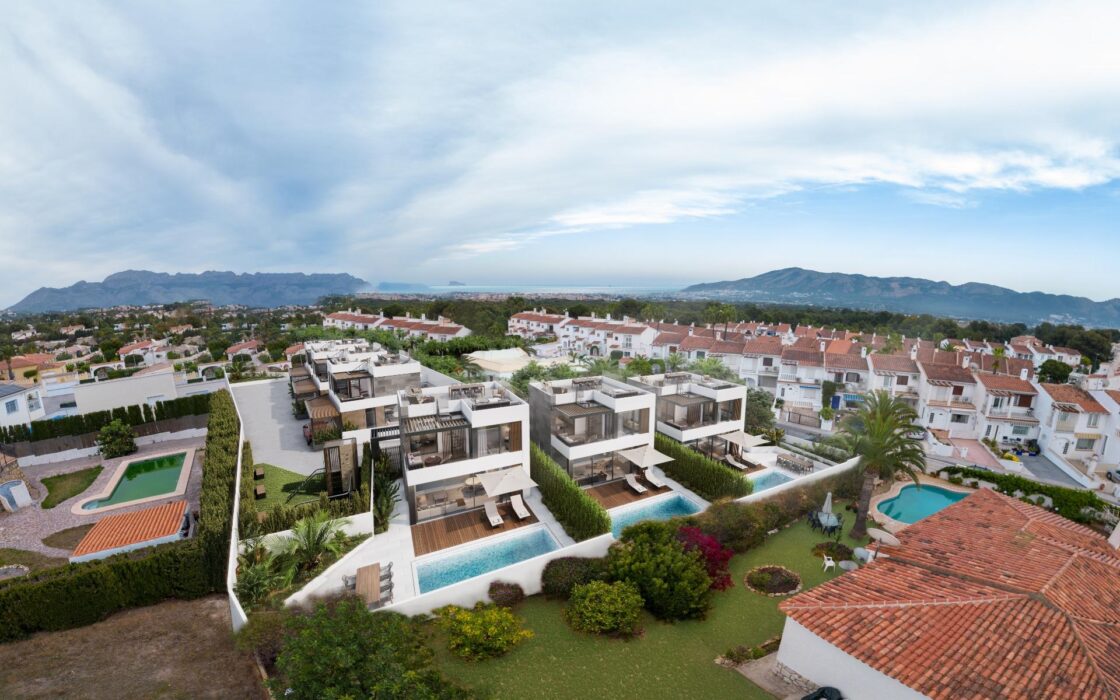 Сучасна вілла в Ла-Нусії з панорамним солярієм та басейном