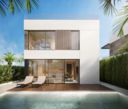 Сучасна вілла в Ла-Нусії з панорамним солярієм та басейном