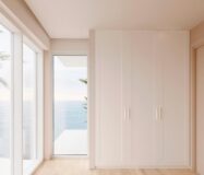 Сучасна вілла в Ла-Нусії з панорамним солярієм та басейном