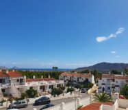 Сучасна вілла в Ла-Нусії з панорамним солярієм та басейном