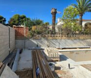 Сучасна вілла в Ла-Нусії з панорамним солярієм та басейном