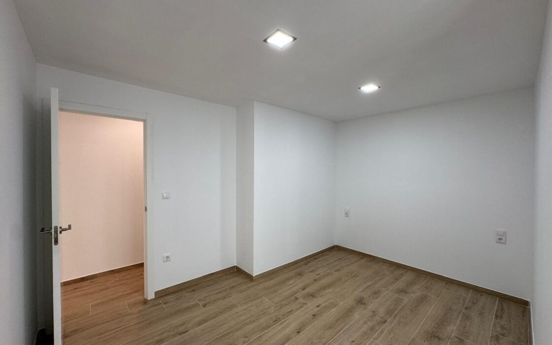 Квартира у пляжа Ла Мата с видом на море 105 кв.м 3 спальни