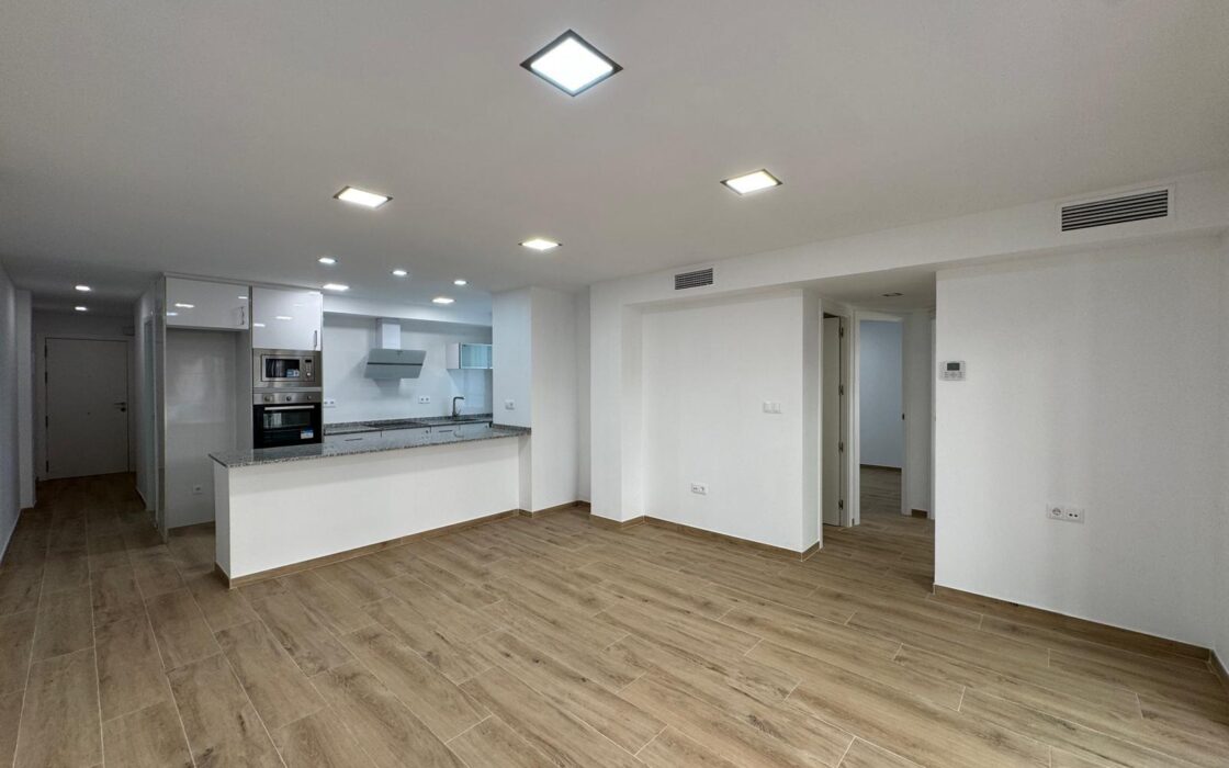 Квартира у пляжа Ла Мата с видом на море 105 кв.м 3 спальни