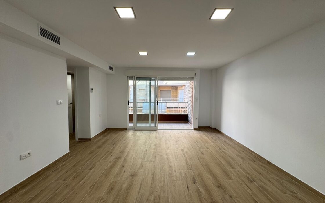 Квартира у пляжа Ла Мата с видом на море 105 кв.м 3 спальни