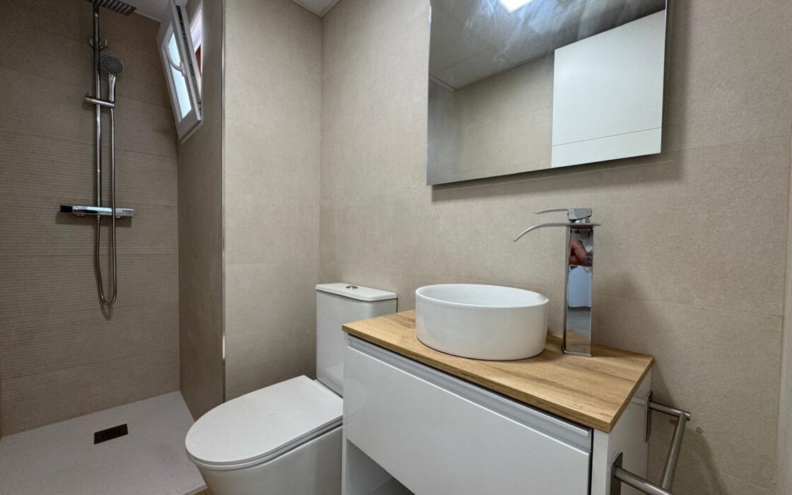 Квартира у пляжа Ла Мата с видом на море 105 кв.м 3 спальни