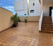 Вилла в Ориуэла Коста с террасой 120 кв.м, 5 комнат