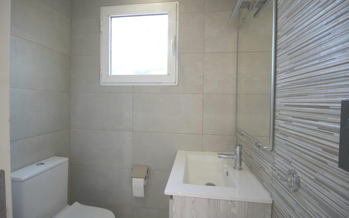 Вилла в Ориуэла Коста с террасой 120 кв.м, 5 комнат