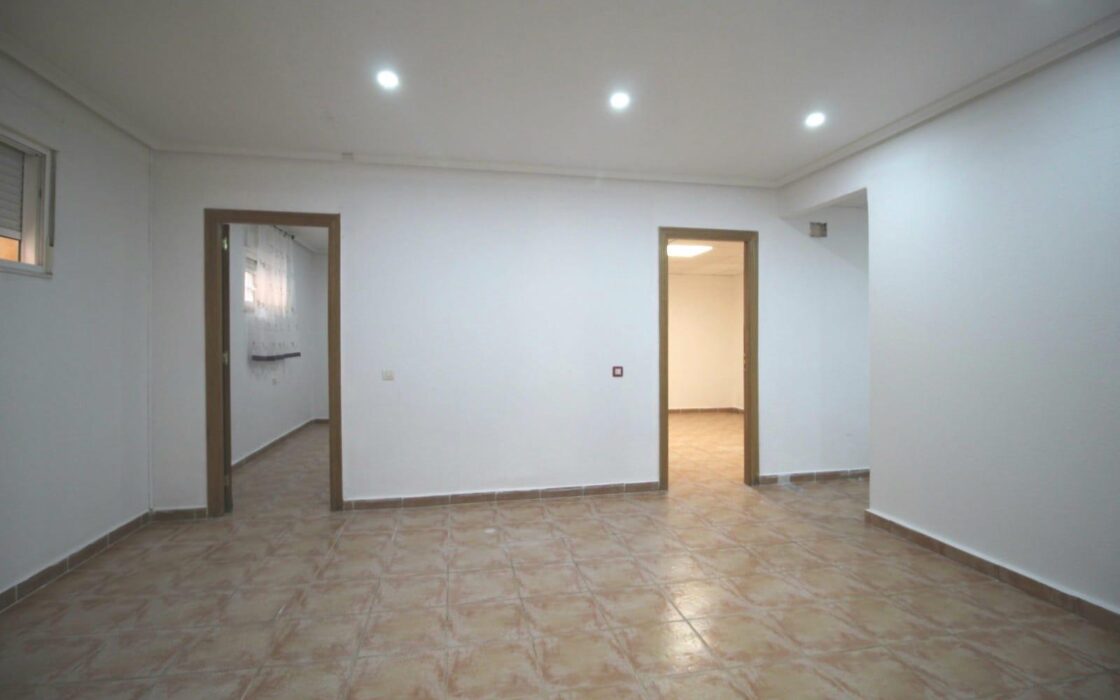 Вилла в Ориуэла Коста с террасой 120 кв.м, 5 комнат