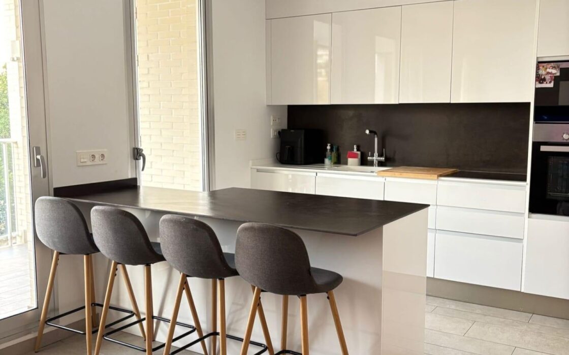 Продаются Апартаменты в Аликанте у Моря 100 кв.м с Террасой