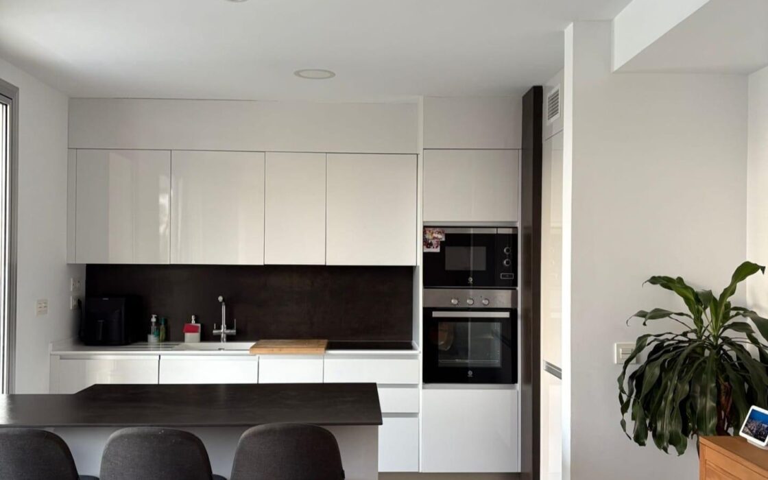 Продаются Апартаменты в Аликанте у Моря 100 кв.м с Террасой