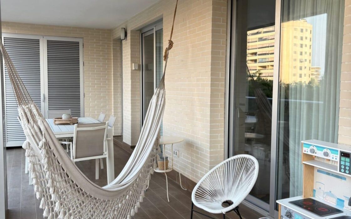 Продаются Апартаменты в Аликанте у Моря 100 кв.м с Террасой