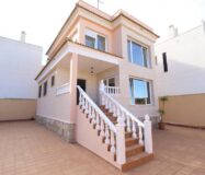 Будинок в Оріуела Коста 195 кв.м з терасою та близько до моря