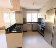 Будинок в Оріуела Коста 195 кв.м з терасою та близько до моря