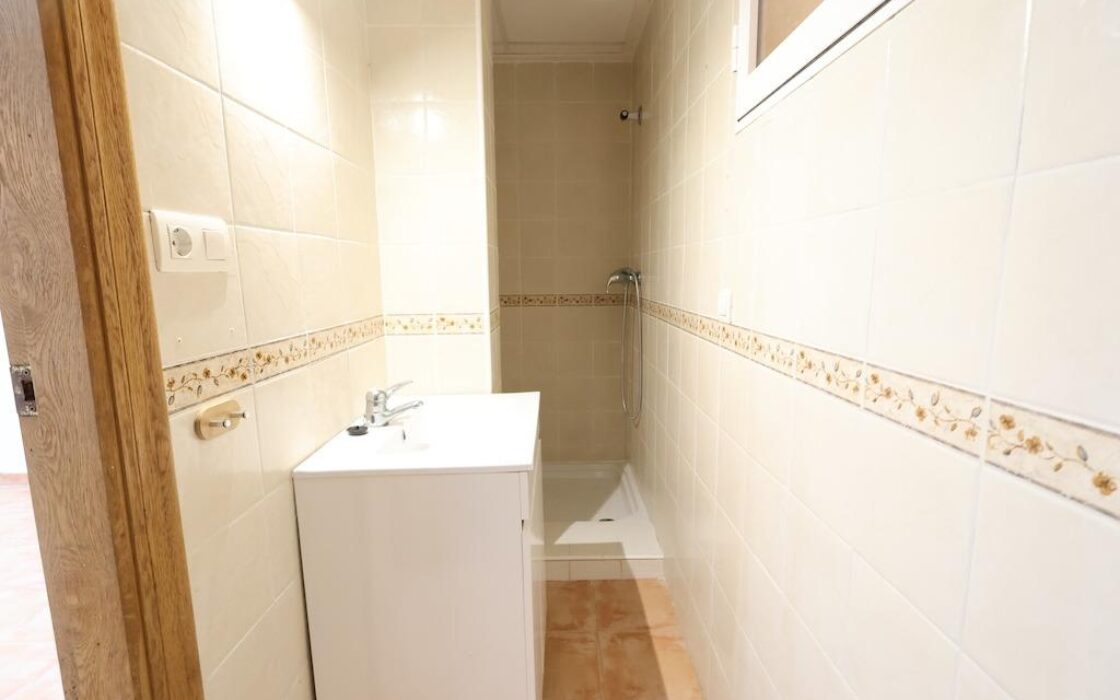 Будинок в Оріуела Коста 195 кв.м з терасою та близько до моря