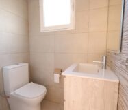 Будинок в Оріуела Коста 195 кв.м з терасою та близько до моря