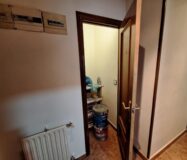 Апартаменты в Mieres 92 кв.м с балконом и 4 комнатами