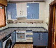 Апартаменты в Mieres 92 кв.м с балконом и 4 комнатами