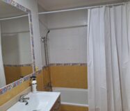 Апартаменты в Mieres 92 кв.м с балконом и 4 комнатами
