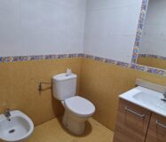 Апартаменты в Mieres 92 кв.м с балконом и 4 комнатами