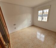 Дом в Ориуэле 76 кв.м с террасой в 3 км от моря