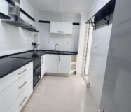 Апартаменты в Торревьехе 72 кв.м у моря с лифтом