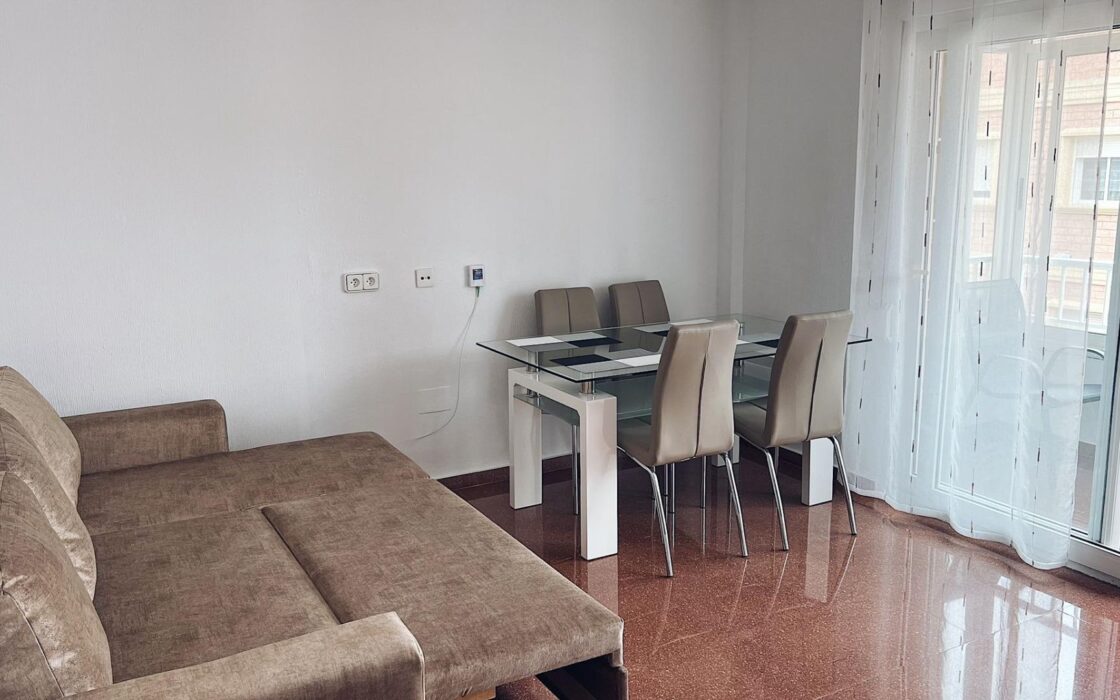 Апартаменты в Торревьехе 72 кв.м у моря с лифтом