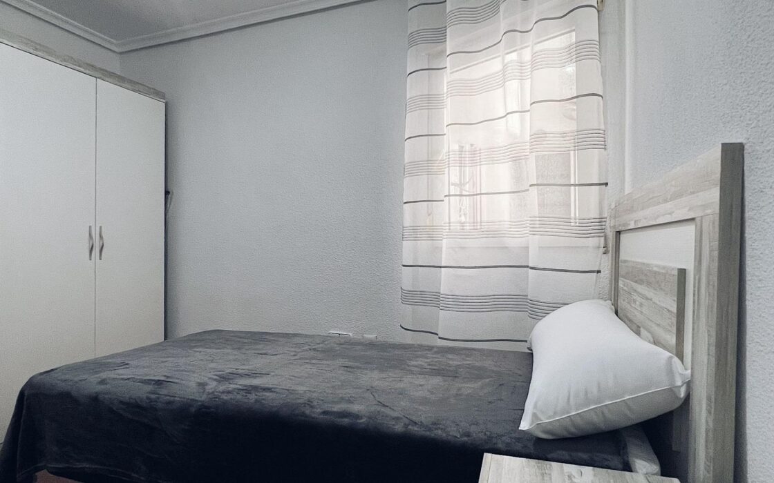 Апартаменты в Торревьехе 72 кв.м у моря с лифтом