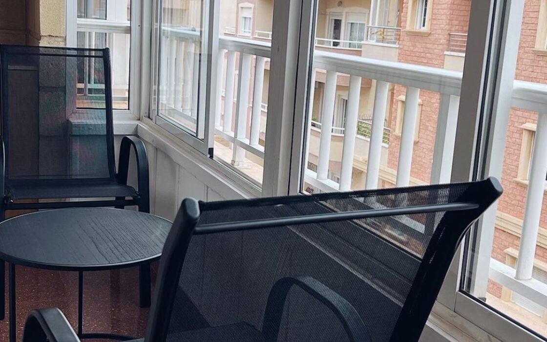 Апартаменты в Торревьехе 72 кв.м у моря с лифтом