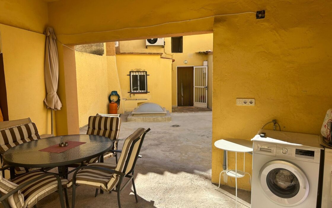 Будинок в Полопе, Аликанте, 3 спальні з терасою 242 кв.м.