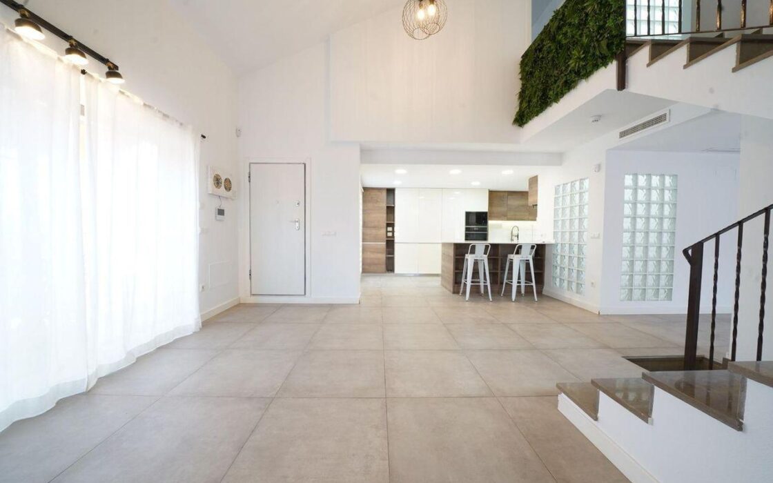 Будинок в Мутсамеле, 197 кв.м, 7 кімнат, тераса та барбекю